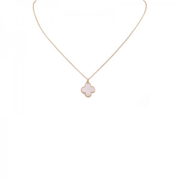 Quatrefoil Pendant Chain Necklace